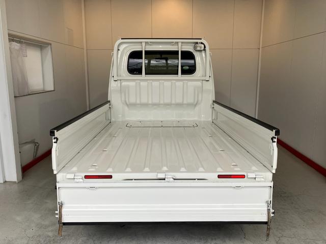 ハイゼットトラックEXT MT 2WD CDチューナーキーレスエントリー CDチューナー 作業灯 ハロゲンヘッドライト ラバーマット メンテナンスノート 取扱説明書 MT 2WD(香川県)の中古車