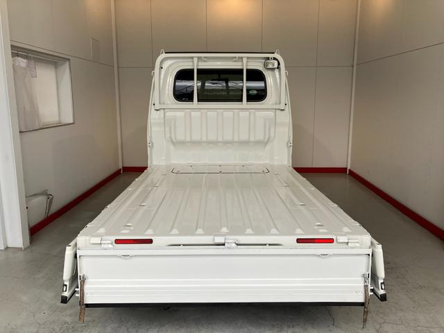 ハイゼットトラックEXT MT 2WD CDチューナーキーレスエントリー CDチューナー 作業灯 ハロゲンヘッドライト ラバーマット メンテナンスノート 取扱説明書 MT 2WD(香川県)の中古車