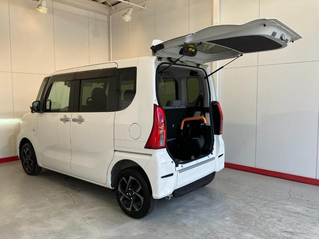 タントスローパーＸ　福祉車両　ナビ　パノラマモニター純正ナビ　パノラマモニター　純正ＥＴＣ　純正ドライブレコーダー　純正１４インチアルミホイール　運転　両側パワースライドドア　ワンオーナー　電動パーキングブレーキ　オートブレーキホールド　スマアシ（香川県）の中古車