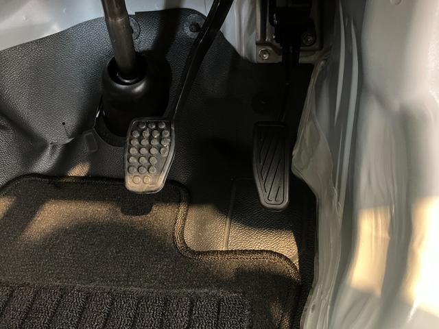 ハイゼットカーゴハイゼットスローパー　福祉車両　ＡＭ／ＦＭラジオワンオーナー　キーレスエントリー　ＡＭ／ＦＭラジオ　両側スライドドア　ハロゲンヘッドライト　オートライト　オートハイビーム　アイドリングストップ　アイドリングストップ　スマアシ　福祉車両（香川県）の中古車