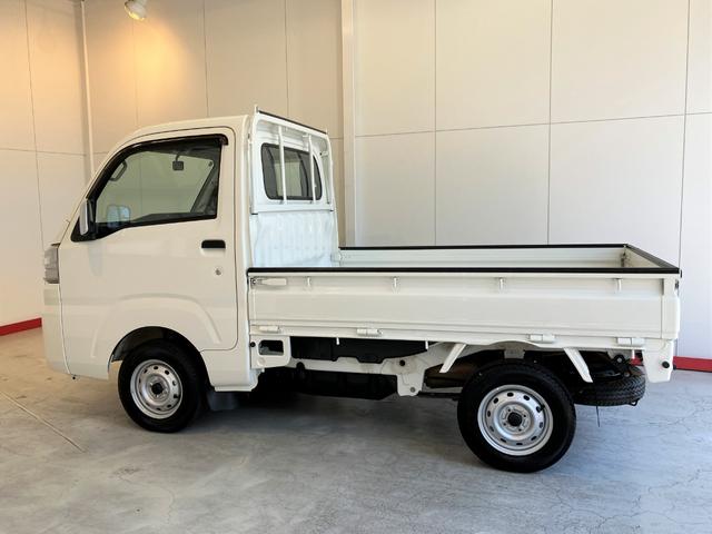 ハイゼットトラックスタンダード 4WD MT ラジオ4WD MT AM/FMラジオ ワンオーナー ハロゲンヘッドライト 取扱説明書 メンテナンスノート(香川県)の中古車