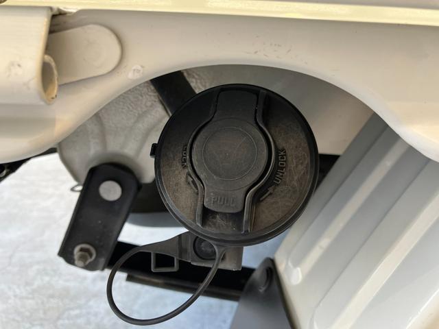 ハイゼットトラックスタンダード 4WD MT ラジオ4WD MT AM/FMラジオ ワンオーナー ハロゲンヘッドライト 取扱説明書 メンテナンスノート(香川県)の中古車