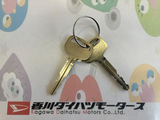 ハイゼットトラックスタンダードワンオーナー AM/FMラジオ ハロゲンヘッドライト オートライト オートハイビーム アイドリングストップ スマアシ 取扱説明書 メンテナンスノート スマアシ(香川県)の中古車