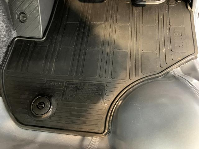 ハイゼットトラックスタンダード　ＣＶＴ　２ＷＤ　ラジオワンオーナー　ＡＭ／ＦＭラジオ　ラバーマット　ハロゲンヘッドライト　オートライト　オートハイビーム　アイドリングストップ　スマアシ（香川県）の中古車