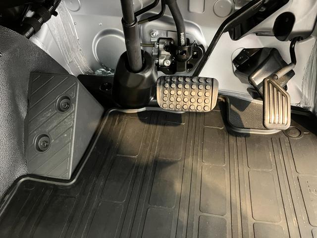 ハイゼットトラックスタンダード　ＣＶＴ　２ＷＤ　ラジオワンオーナー　ＡＭ／ＦＭラジオ　ラバーマット　ハロゲンヘッドライト　オートライト　オートハイビーム　アイドリングストップ　スマアシ（香川県）の中古車