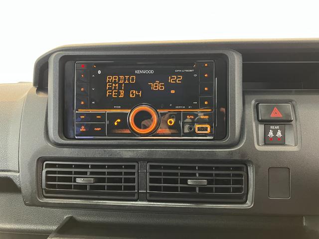 ハイゼットカーゴＤＸ　ＣＶＴ　ワンオーナー　ＣＤチューナーＣＶＴ　２ＷＤ　ワンオーナー　キーレスエントリー　ＣＤチューナー　ハロゲンヘッドライト　オートライト　オートハイビーム　アイドリングストップ　スマアシ　Ｂｌｕｅｔｏｏｔｈ接続　ＵＳＢ入力端子（香川県）の中古車