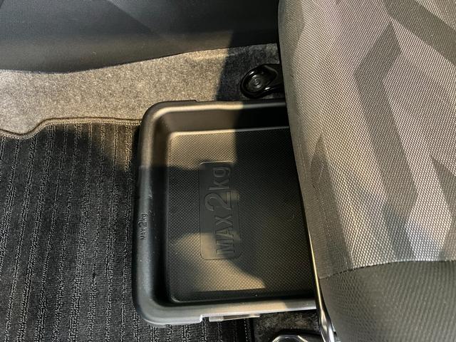 タフトＧ　ダーククロムベンチャー　バックモニター対応カメラワンオーナー　スマートキー　バックモニター対応カメラ　運転席・助手席シートヒーター　純正アルミホイール　電動パーキングブレーキ　オートブレーキホールド　オーディオレス　ＡＣＣ　サイドエアバッグ（香川県）の中古車