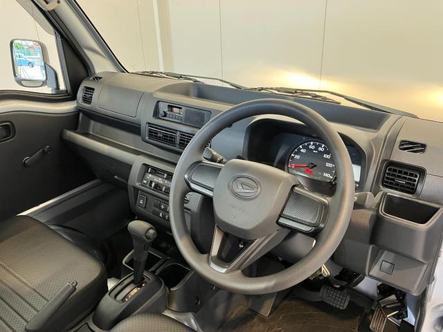 ハイゼットトラックスタンダード　ワンオーナー　ラジオＣＶＴ　２ＷＤ　ＡＭ／ＦＭラジオ　ラバーマット　ワンオーナー　ハロゲンヘッドライト　オートライト　オートハイビーム　アイドリングストップ　スマアシ（香川県）の中古車