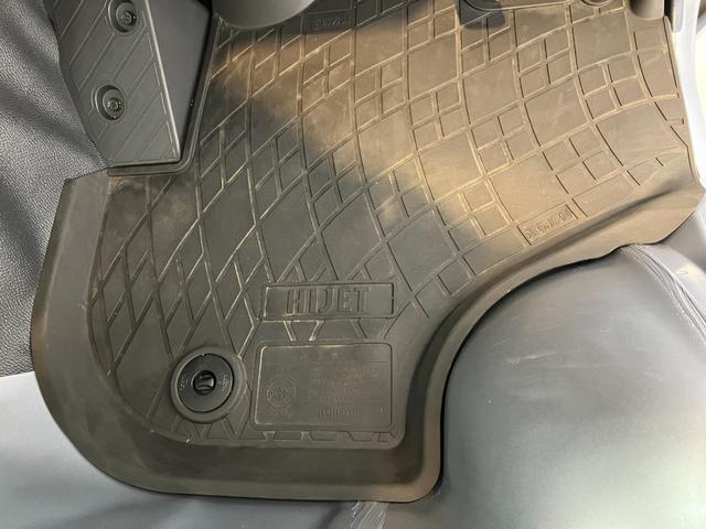 ハイゼットトラックスタンダード　ワンオーナー　ラジオＣＶＴ　２ＷＤ　ＡＭ／ＦＭラジオ　ラバーマット　ワンオーナー　ハロゲンヘッドライト　オートライト　オートハイビーム　アイドリングストップ　スマアシ（香川県）の中古車