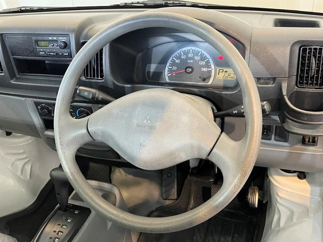 ミニキャブトラックＶＸ−ＳＥ　４ＷＤ　ＡＴ４ＷＤ　ＡＴ　ＡＭ／ＦＭラジオ　作業灯　ワンオーナー　ハロゲンヘッドライト　マニュアルエアコン　取扱説明書　メンテナンスノート（香川県）の中古車