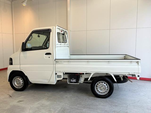 ミニキャブトラックＶＸ−ＳＥ　４ＷＤ　ＡＴ４ＷＤ　ＡＴ　ＡＭ／ＦＭラジオ　作業灯　ワンオーナー　ハロゲンヘッドライト　マニュアルエアコン　取扱説明書　メンテナンスノート（香川県）の中古車