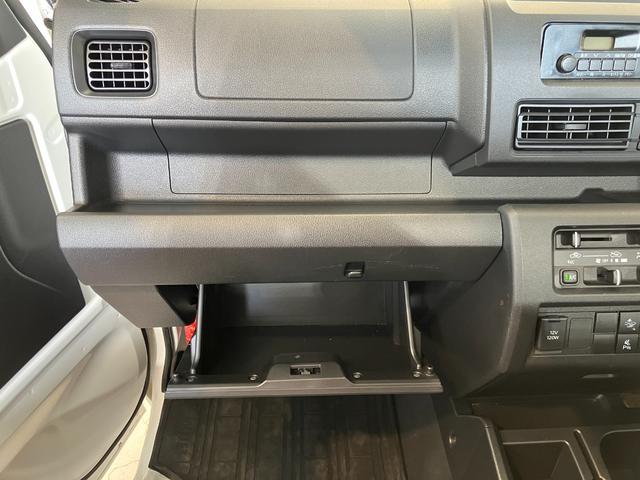 ハイゼットトラックスタンダード　ＭＴ　２ＷＤ　ラジオＭＴ　２ＷＤ　ワンオーナー　ハロゲンヘッドライト　オートライト　オートハイビーム　ＡＭ／ＦＭラジオ　ラバーマット　アイドリングストップ　取扱説明書　メンテナンスノート（香川県）の中古車