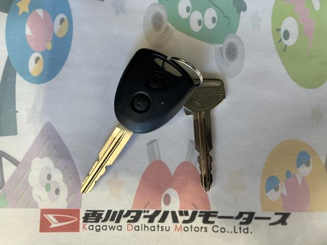ミライースＸ　ＳＡIII　ワンオーナー　キーレスエントリーワンオーナー　キーレスエントリー　オーディオレス　ＬＥＤヘッドランプ　オートライト　オートハイビーム　アイドリングストップ　スマアシＩＩＩ（香川県）の中古車