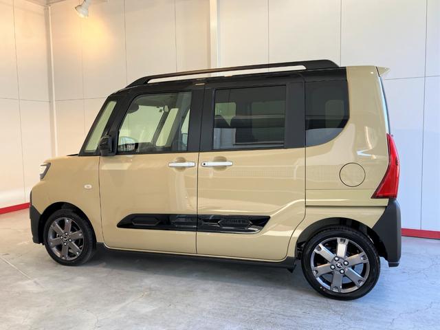 タントファンクロスターボリミテッド　ＥＴＣ　両側パワースライドドアワンオーナー　スマートキー　純正ＥＴＣ　パノラマモニター対応カメラ　運転席・助手席シートヒーター　電動パーキングブレーキ　オートブレーキホールド　両側パワースライドドア　ＡＣＣ　オーディオレス　ターボ（香川県）の中古車