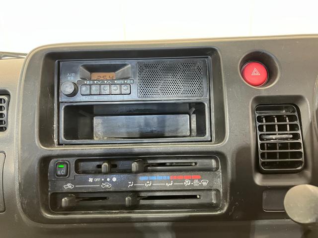 ハイゼットトラックエアコン・パワステスペシャルVS MT 2WDMT 2WD AM/FMラジオ 作業灯 ハロゲンヘッドライト ワンオーナー 取扱説明書 メンテナンスノート(香川県)の中古車