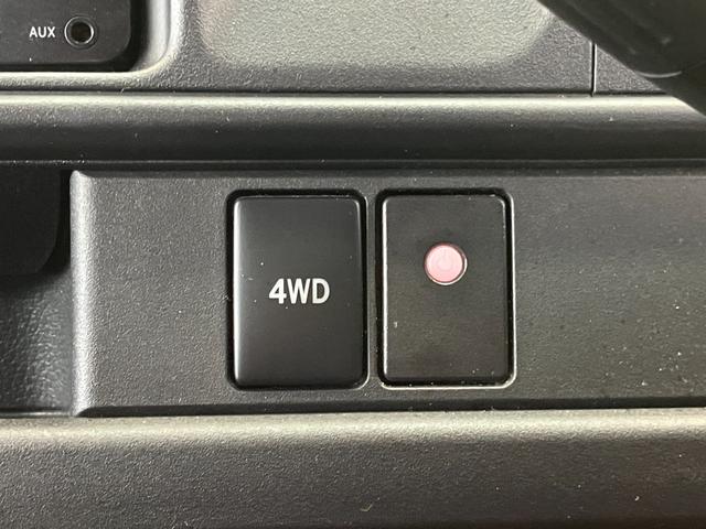ハイゼットカーゴクルーズターボＳＡIII　ＡＴ　４ＷＤ　ナビ　バックモニターＡＴ　４ＷＤ　純正ナビ　バックモニター　Aftermarket１２インチアルミホイール　両側スライドドア　ターボ　ＬＥＤヘッドランプ　オートハイビーム　電動格納ミラー　リアエアコン　スマアシＩＩＩ（香川県）の中古車