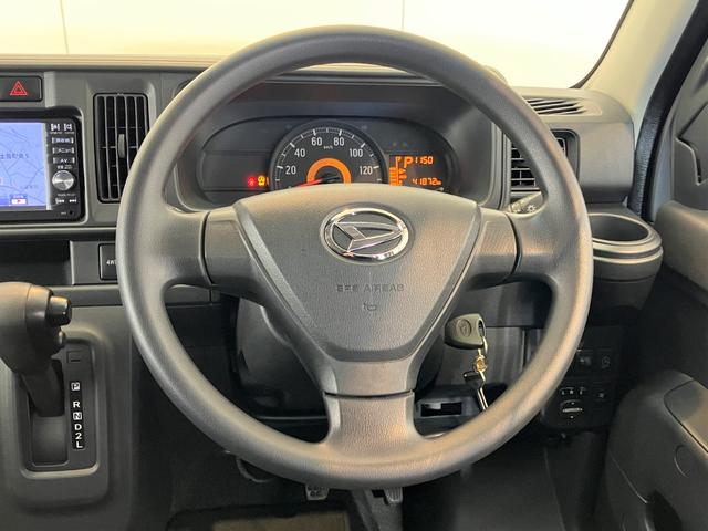 ハイゼットカーゴクルーズターボＳＡIII　ＡＴ　４ＷＤ　ナビ　バックモニターＡＴ　４ＷＤ　純正ナビ　バックモニター　Aftermarket１２インチアルミホイール　両側スライドドア　ターボ　ＬＥＤヘッドランプ　オートハイビーム　電動格納ミラー　リアエアコン　スマアシＩＩＩ（香川県）の中古車