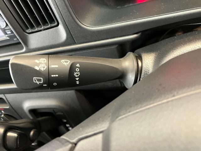 ハイゼットカーゴクルーズターボＳＡIII　ＡＴ　４ＷＤ　ナビ　バックモニターＡＴ　４ＷＤ　純正ナビ　バックモニター　Aftermarket１２インチアルミホイール　両側スライドドア　ターボ　ＬＥＤヘッドランプ　オートハイビーム　電動格納ミラー　リアエアコン　スマアシＩＩＩ（香川県）の中古車