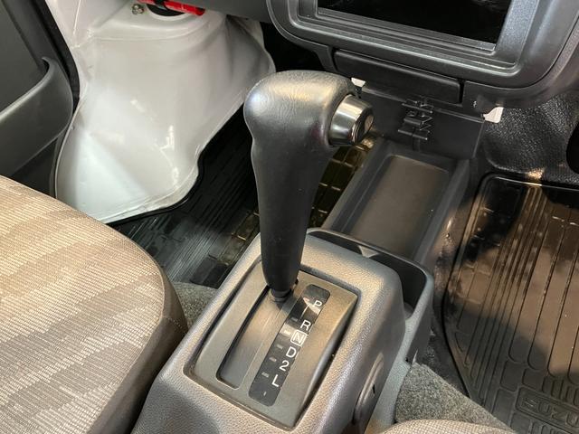 キャリイトラックKCエアコン・パワステ AT 4WD ラジオAT 4WD AM/FMラジオ ワンオーナー ハロゲンヘッドライト 取扱説明書 メンテナンスノート(香川県)の中古車