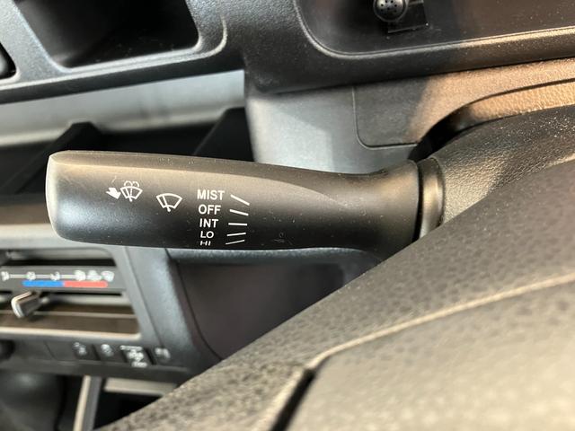 ハイゼットトラックジャンボＳＡIIIｔ　ＡＴ　２ＷＤ　ナビ　バックモニターＡＴ　２ＷＤ　純正ナビ　バックモニター　Ｂｌｕｅｔｏｏｔｈ接続　作業灯　ＬＥＤヘッドランプ　ワンオーナー　キーレスエントリー　運転席・助手席エアバッグ　スマアシＩＩＩｔ（香川県）の中古車