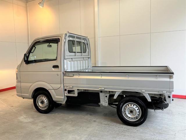 キャリイトラックKCエアコン・パワステ MT 2WD ラジオMT 2WD AM/FMラジオ ハロゲンヘッドライト ラバーマット バイザー 取扱説明書 メンテナンスノート(香川県)の中古車
