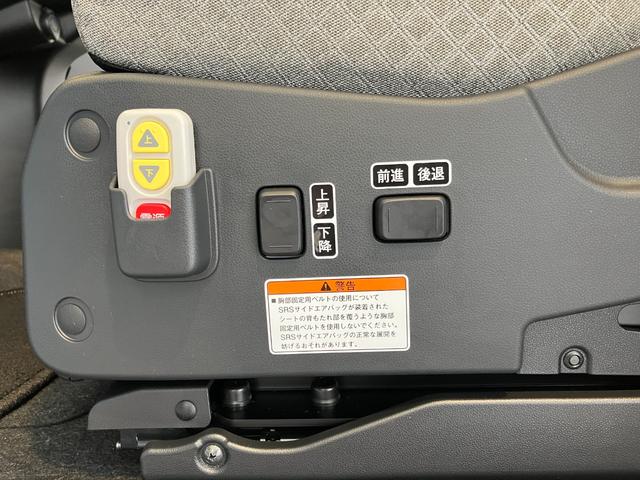 タントウェルカムシートリフトＸ　福祉車両　両側パワースライドドア福祉車両　運転席・助手席シートヒーター　両側パワースライドドア　バックモニター対応カメラ　電動パーキングブレーキ　オートブレーキホールド　オーディオレス　ワンオーナー　スマートキー　サイドエアバッグ（香川県）の中古車