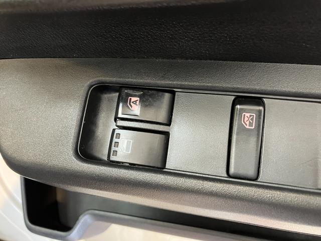 ハイゼットカーゴＤＸ　ＭＴ　ラジオ　ワンオーナーＭＴ　両側スライドドア　ＡＭ／ＦＭラジオ　ワンオーナー　キーレスエントリー　ハロゲンヘッドライト　オートライト　オートハイビーム　アイドリングストップ　スマアシ（香川県）の中古車