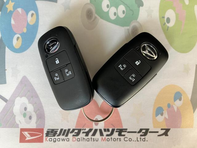 ムーヴキャンバスストライプスＧバックモニター対応カメラ　運転席・助手席シートヒーター　両側パワースライドドア　オーディオレス　ホッとカップホルダー　電動パーキングブレーキ　オートブレーキホールド　ワンオーナー　スマートキー（香川県）の中古車