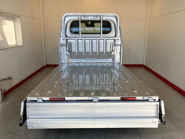 ハイゼットトラックスタンダード MT 2WD ラジオMT 2WD AM/FMラジオ ハロゲンヘッドライト オートライト オートハイビーム アイドリングストップ ラバーマット スマアシ(香川県)の中古車