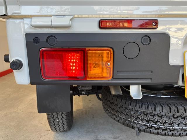 ハイゼットトラックスタンダード MT 2WD ラジオMT 2WD AM/FMラジオ ラバーマット ハロゲンヘッドライト オートライト オートハイビーム ワンオーナー アイドリングストップ スマアシ(香川県)の中古車