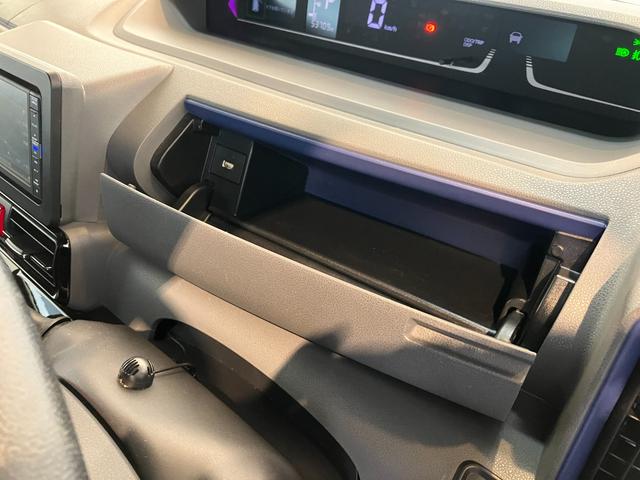 タントカスタムＲＳ　ナビ　パノラマ　ドラレコ　ＥＴＣ純正ナビ　パノラマモニター　純正ドライブレコーダー　純正ＥＴＣ　運転席・助手席シートヒーター　純正アルミホイール　ＡＣＣ　両側パワースライドドア　ターボ　ワンオーナー　スマートキー　電動格納ミラー（香川県）の中古車