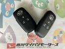ワンオーナー　オーディオレス　パノラマモニター対応カメラ　両側パワースライドドア　運転席・助手席シートヒーター　電動パーキングブレーキ　オートブレーキホールド　純正１４インチアルミホイール（香川県）の中古車