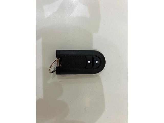 ムーヴＸリミテッド　ＳＡIII電動格納式ドアミラー　ハイビームアシスト　アルミホイール　オートライト　ＥＴＣ　スマートキー　ベンチシート　衝突安全ボディ　エアバック　ＡＢＳ　ダブルエアバック　アイドリングＳ　ワイヤレスキー（富山県）の中古車