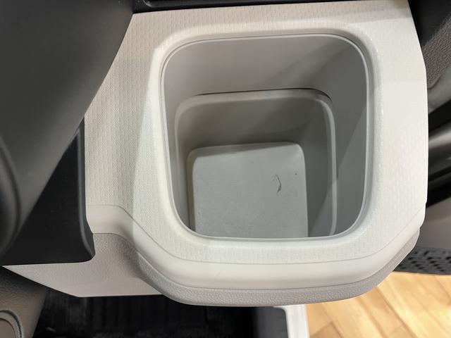 ムーヴＸリミテッド　ＳＡIII電動格納式ドアミラー　ハイビームアシスト　アルミホイール　オートライト　ＥＴＣ　スマートキー　ベンチシート　衝突安全ボディ　エアバック　ＡＢＳ　ダブルエアバック　アイドリングＳ　ワイヤレスキー（富山県）の中古車