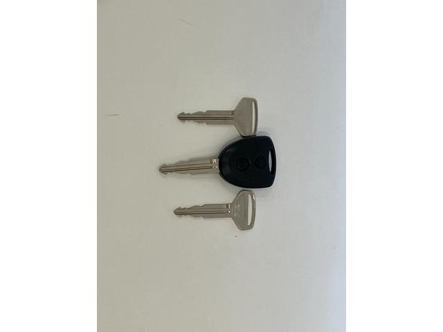 ムーヴＬ　／ＣＤオーディオ／キーレスエントリー／アルミホイール横滑防止装置　運転席エアバッグ　ＡＢＳ　キーレス　衝突安全ボディ　Ｉストップ　ＷエアＢ（富山県）の中古車