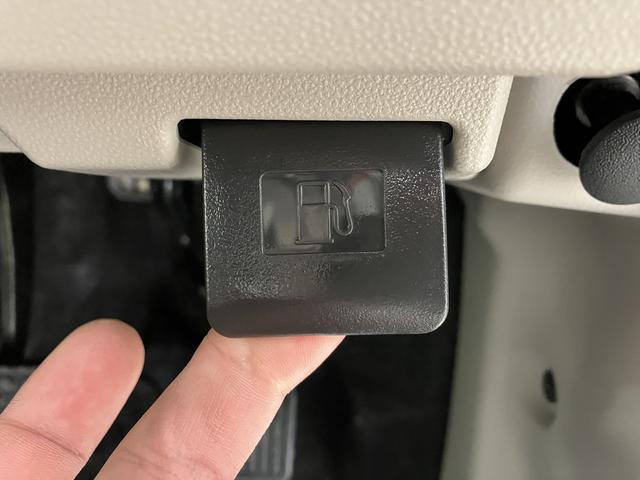 ムーヴＬ　／ＣＤオーディオ／キーレスエントリー／アルミホイール横滑防止装置　運転席エアバッグ　ＡＢＳ　キーレス　衝突安全ボディ　Ｉストップ　ＷエアＢ（富山県）の中古車