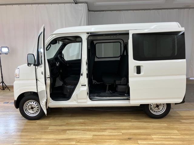 ハイゼットカーゴＤＸ　／切替４ＷＤ／ラジオ／オートライト／踏み間違い防止踏み間違い防止　Ｗエアバック　キーフリーシステム　エコアイドル　車線逸脱警報　切替４ＷＤ　オートハイビーム　両側スライドドア　オートライト　運転席エアバッグ　ＡＢＳ　記録簿　ＶＤＣ（富山県）の中古車