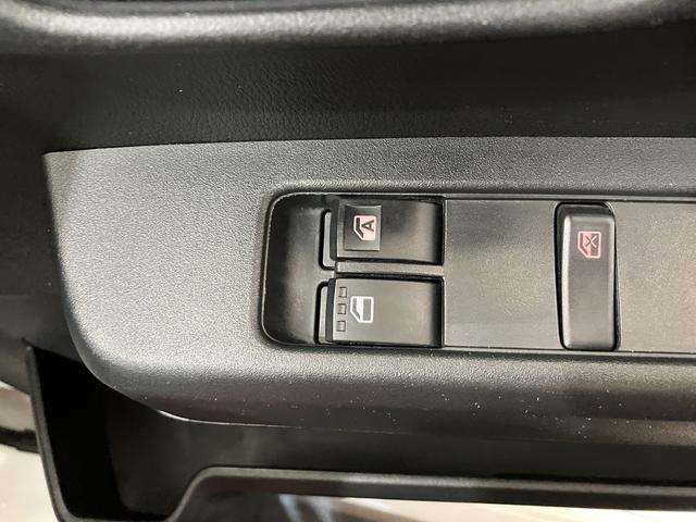 ハイゼットカーゴＤＸ　／切替４ＷＤ／ラジオ／オートライト／踏み間違い防止踏み間違い防止　Ｗエアバック　キーフリーシステム　エコアイドル　車線逸脱警報　切替４ＷＤ　オートハイビーム　両側スライドドア　オートライト　運転席エアバッグ　ＡＢＳ　記録簿　ＶＤＣ（富山県）の中古車