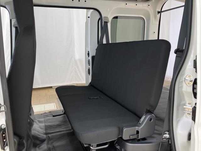 ハイゼットカーゴＤＸ　／切替４ＷＤ／ラジオ／オートライト／踏み間違い防止踏み間違い防止　Ｗエアバック　キーフリーシステム　エコアイドル　車線逸脱警報　切替４ＷＤ　オートハイビーム　両側スライドドア　オートライト　運転席エアバッグ　ＡＢＳ　記録簿　ＶＤＣ（富山県）の中古車