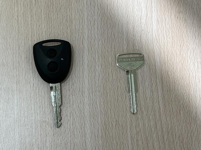 ミライースＬ　ＳＡIII　／オーディオレス／キーレス／マニュアルエアコ衝突被害軽減システム　アイドリンストップ　キーレスキー　横滑防止装置　デュアルエアバッグ　エアバック　オートライト　ＡＢＳ　整備記録簿　安全ボディ（富山県）の中古車