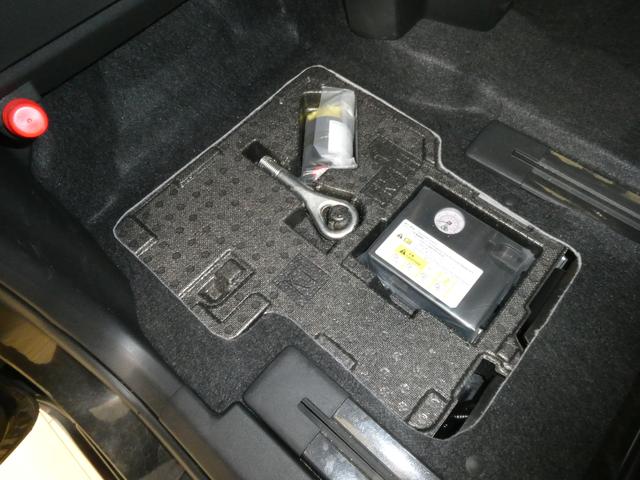 タントカスタムＸ　／４ＷＤ／オーディオレス／バックカメラ／両側電動車線逸脱防止　誤発進抑制装置　Ｂカメラ　両側自動ドア　オートハイビーム　ＬＥＤヘッドライト　電格ミラー　４ＷＤ　Ａライト　キーフリー　盗難防止装置　ＡＷ　スマートキー　記録簿　アイドリングＳＴＯＰ（富山県）の中古車