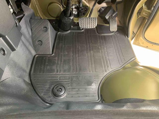 ハイゼットトラックジャンボエクストラ　４ＷＤ　保証付きまごころ保証１年付き　記録簿　取扱説明書　ＣＶＴ　衝突被害軽減システム　スマートキー　オートマチックハイビーム　レーンアシスト　エアバッグ　エアコン　パワーステアリング　パワーウィンドウ（静岡県）の中古車