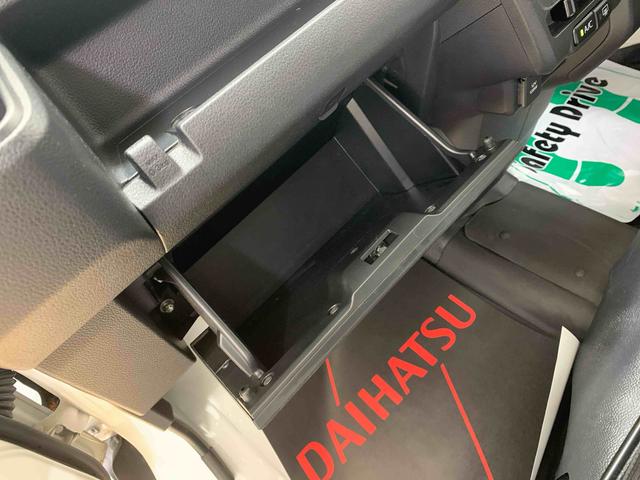 ハイゼットカーゴＤＸ　タイヤ新品　保証付きまごころ保証１年付き　記録簿　取扱説明書　ＣＶＴ　ラジオ　衝突被害軽減システム　オートマチックハイビーム　ＥＴＣ　レーンアシスト　ワンオーナー　エアバッグ　エアコン　パワーステアリング（静岡県）の中古車