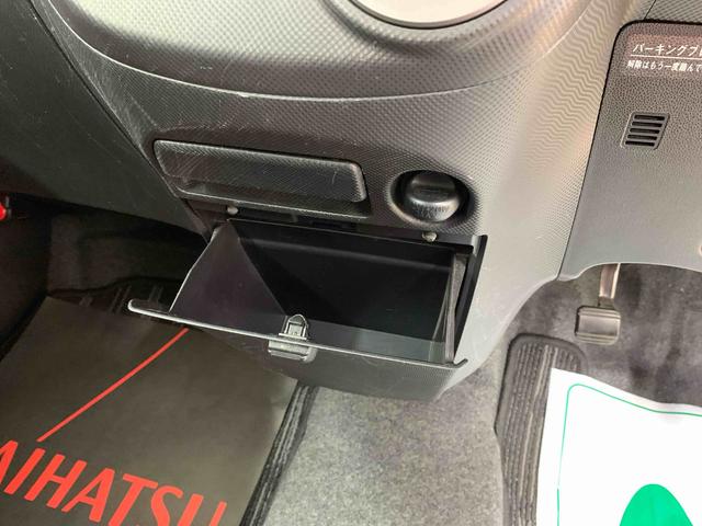 タントエグゼカスタムＲＳ　タイヤ新品　保証付きナビ（静岡県）の中古車