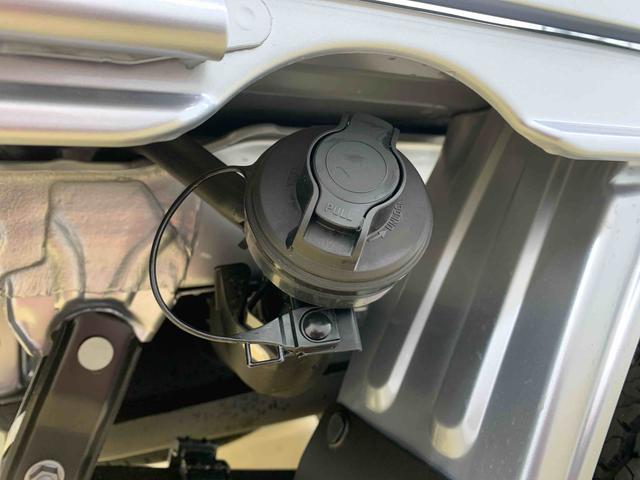 ハイゼットトラックスタンダード　ラジオ　保証付きまごころ保証１年付き　記録簿　取扱説明書　ＣＶＴ　衝突被害軽減システム　オートマチックハイビーム　レーンアシスト　エアコン　パワーステアリング　エアバッグ　ＡＢＳ（静岡県）の中古車