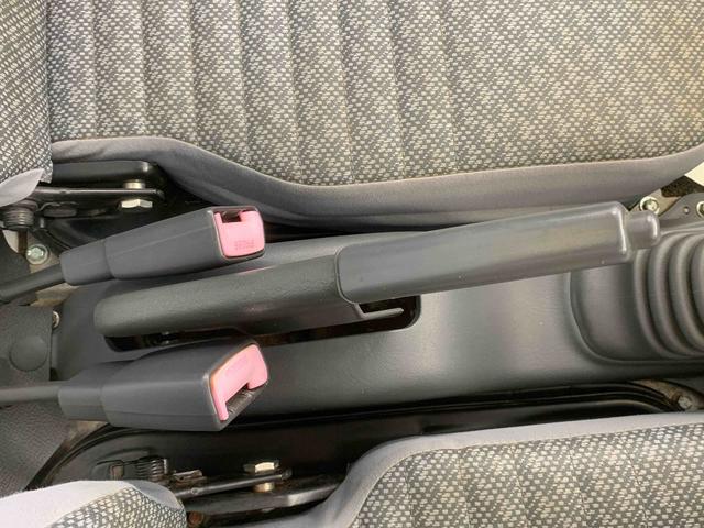 ハイゼットトラックスペシャル　ラジオ　バッテリー新品４ＷＤ　５ＭＴ　保証付き　記録簿　取扱説明書（静岡県）の中古車