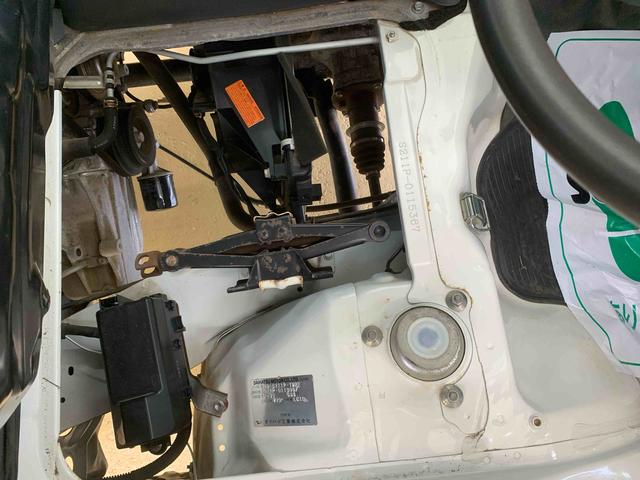 ハイゼットトラックスペシャル　ラジオ　バッテリー新品４ＷＤ　５ＭＴ　保証付き　記録簿　取扱説明書（静岡県）の中古車