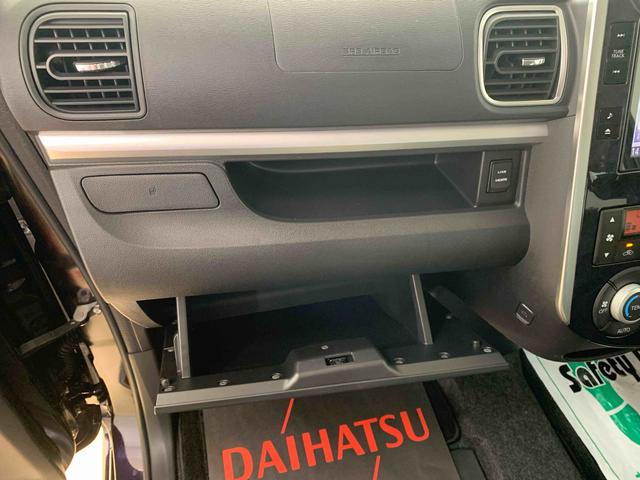 タントカスタムＸ　トップエディションＳＡII　ナビ　保証付きバックカメラ（静岡県）の中古車