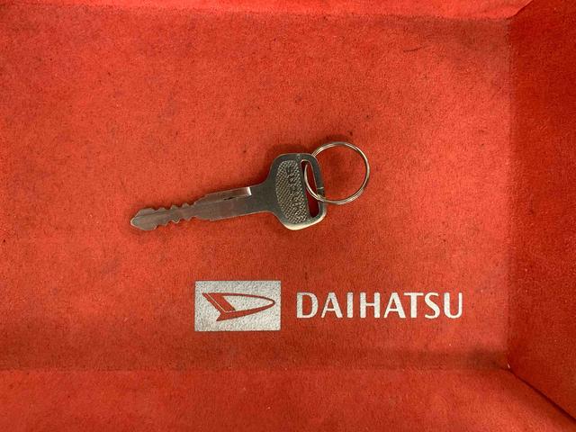 キャリイトラックＫＣエアコン・パワステ　ラジオ　保証付き（静岡県）の中古車