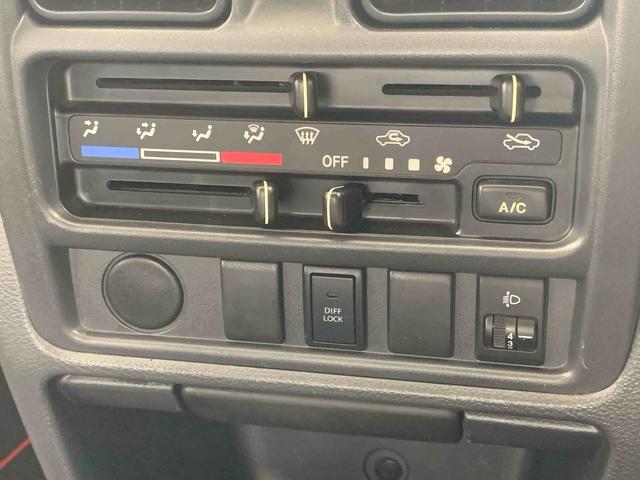 キャリイトラックＫＣエアコン・パワステ農繁仕様　パートタイム４ＷＤ　保証付き５ＭＴ　ラジオ（静岡県）の中古車